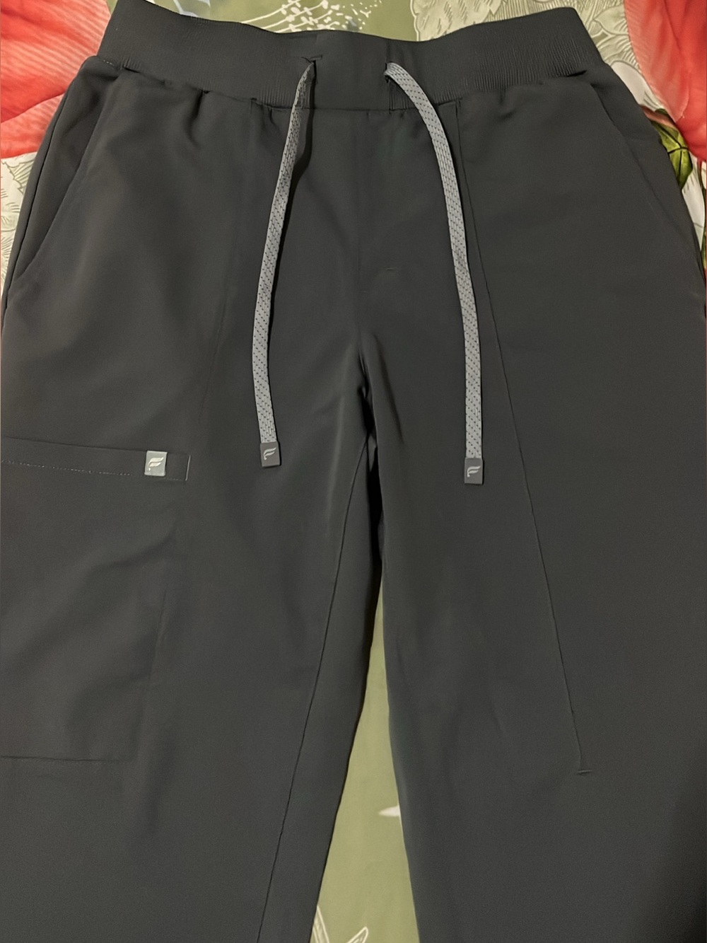 Fabletics Women’s Scrub Jogger Pants Dark Gray Medical Size S - Picture 2 of 5
